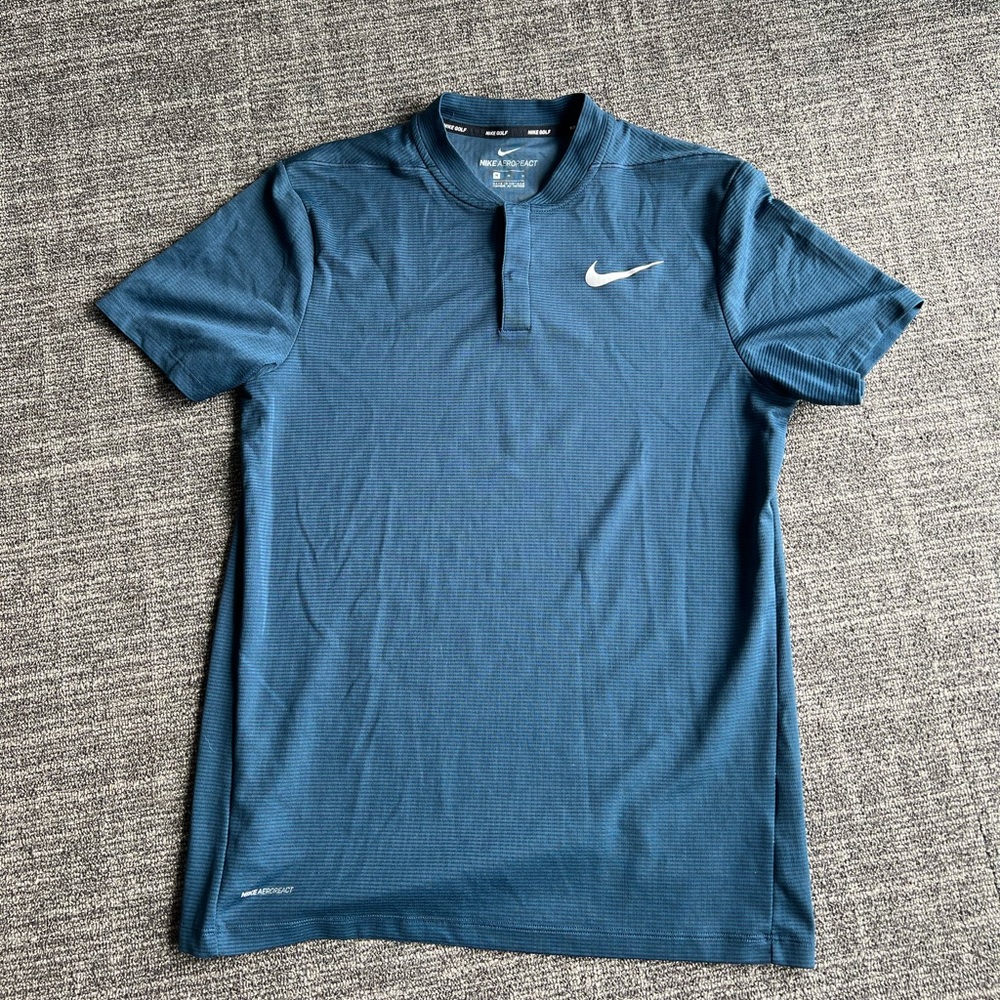Nike Men’s Aeroreact Golf Shirt - Navy - Medium